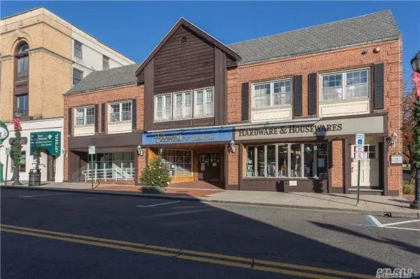 17-21 Glen ST #Second Floor, Glen Cove, NY 11542