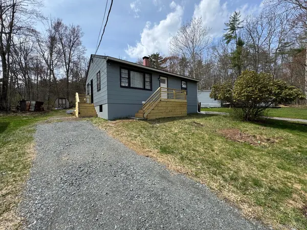 5 Lucky LN, Narrowsburg, NY 12764