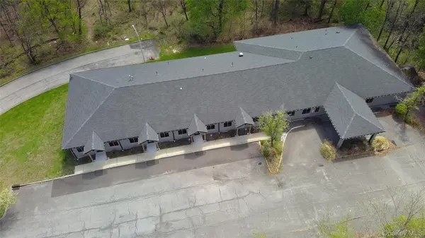 4 Corwin CT, Newburgh, NY 12550