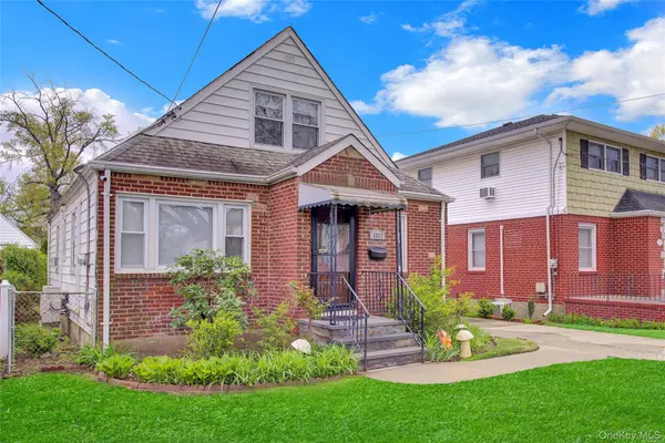1312 Park AVE, New Hyde Park, NY 11040