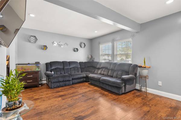 30 S 28th ST, Wyandanch, NY 11798