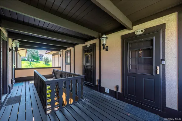 7 Loudon DR #8, Fishkill, NY 12524