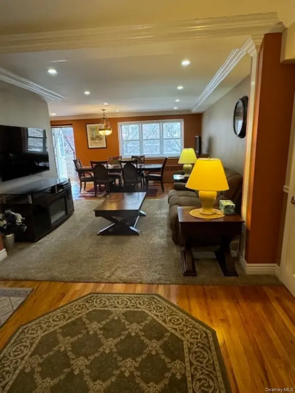 151-20 88th ST #2G, Howard Beach, NY 11414