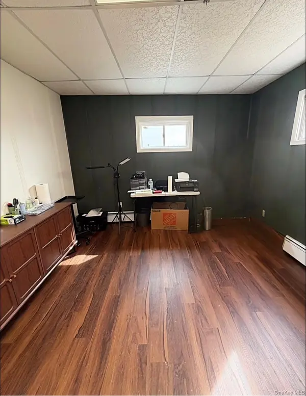 64 Gleneida AVE #SINGLE OFFICE 2nd Floor, Carmel, NY 10512