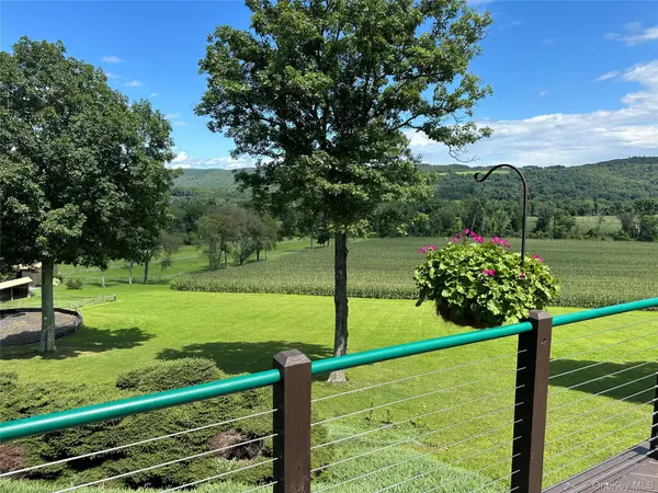 617 BEAN RIVER RD, Pine Plains, NY 12567