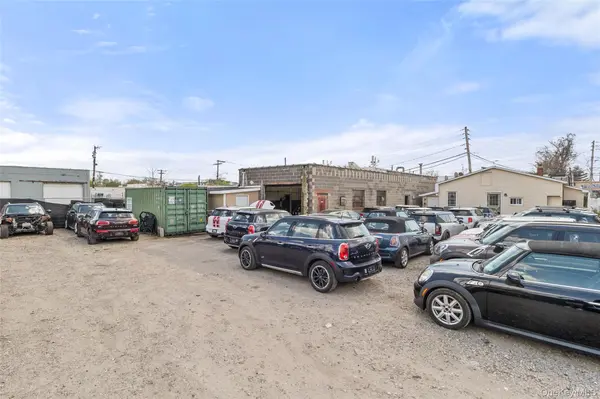 5651-5661 Merrick RD, Massapequa, NY 11758