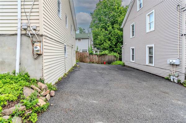 104 Oak ST, Walden, NY 12586