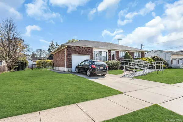 258 N Wisconsin AVE, North Massapequa, NY 11758