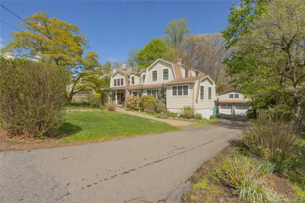 302 Laurel RD, Pearl River, NY 10965