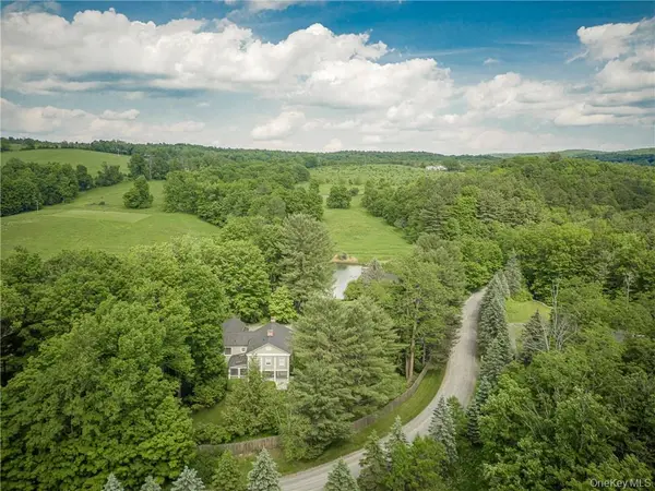 174 Ten Broeck RD, Chatham, NY 12037