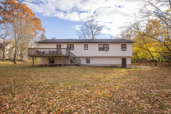 17 Parker BLVD, Monsey, NY 10952