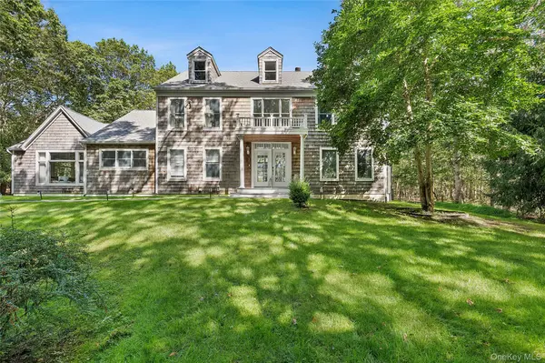 532 Blank LN, Water Mill, NY 11976