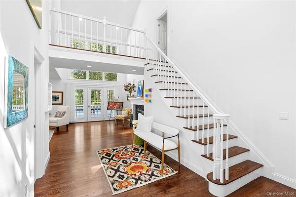 532 Blank LN, Water Mill, NY 11976