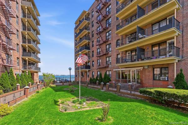 1110 Stadium AVE #5F, Bronx, NY 10465