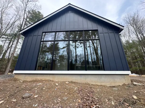 720 Upper Cherrytown RD, Kerhonkson, NY 12446
