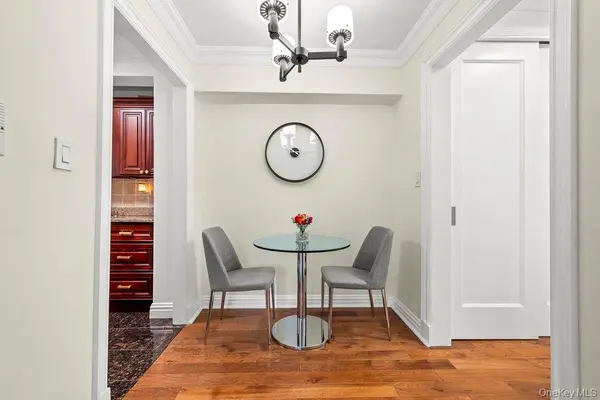 84-50 169th Street #611, Jamaica Hills, NY 11432