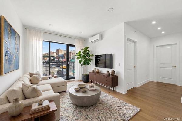 6296 Woodhaven BLVD #6I, Rego Park, NY 11374