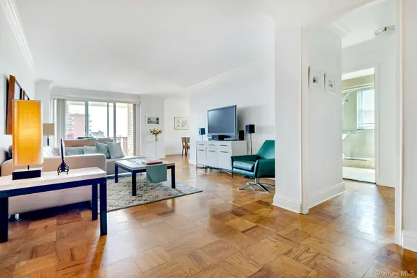 110-11 Queens BLVD #8K, Forest Hills, NY 11375