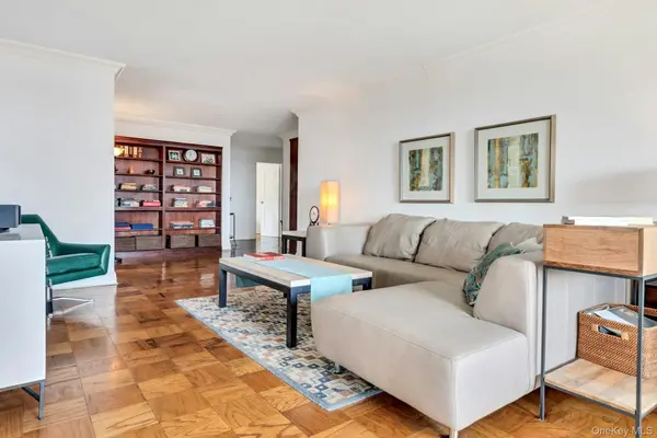 110-11 Queens BLVD #8K, Forest Hills, NY 11375