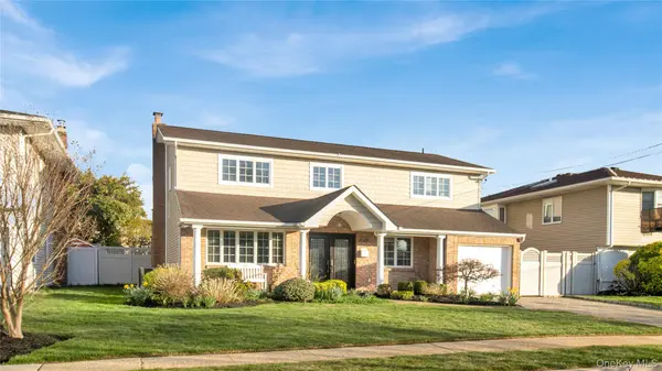 2026 Bliss PL, Merrick, NY 11566
