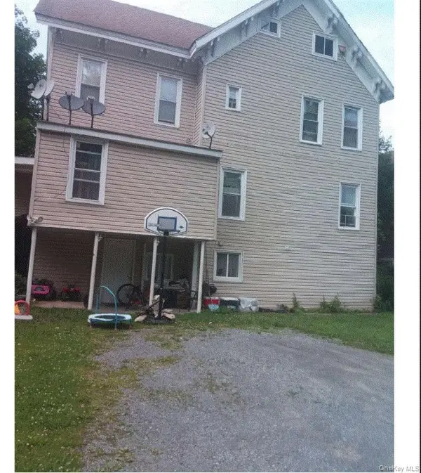 108 Vineyard AVE, Highland, NY 12528