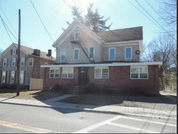 108 Vineyard AVE, Highland, NY 12528