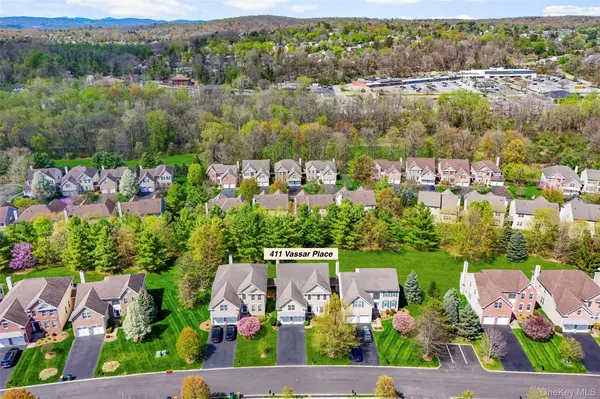 411 Vassar PL, Fishkill, NY 12524
