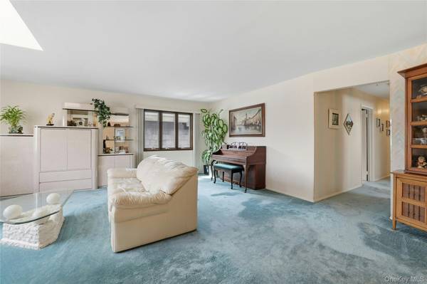 162-12 88th ST, Howard Beach, NY 11414