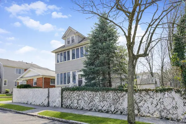 202 Dixon AVE, Staten Island, NY 10303
