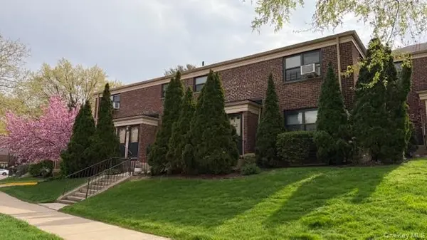 219-50 74th AVE #328A2, Bayside, NY 11364