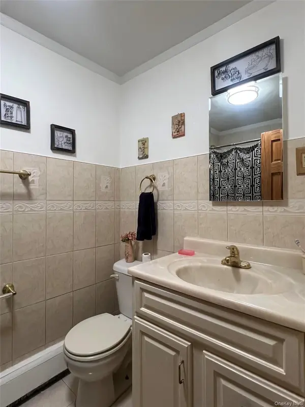 94-36 45th AVE, Elmhurst, NY 11373