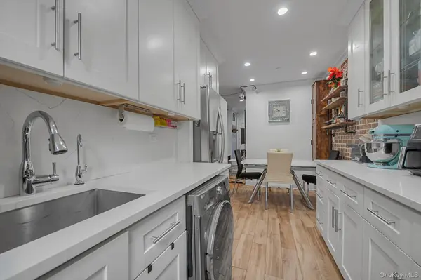 35-21 81 ST #1C, Jackson Heights, NY 11372