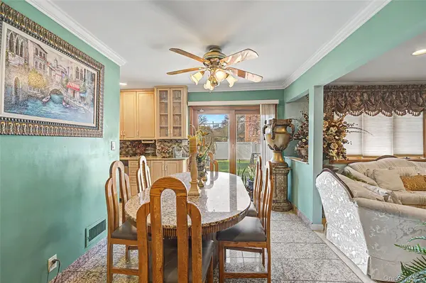 251-43 57th AVE, Little Neck, NY 11362