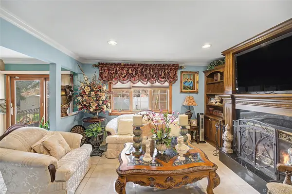 251-43 57th AVE, Little Neck, NY 11362