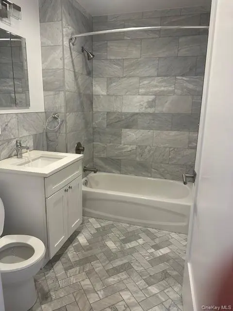4511 Broadway, Astoria, NY 11103