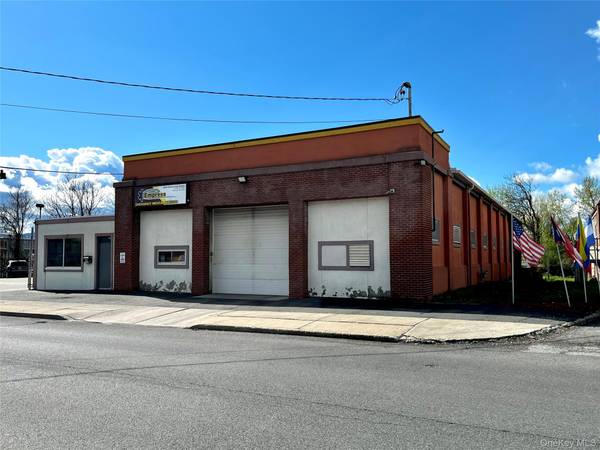 69 Dickson ST, Newburgh, NY 12550