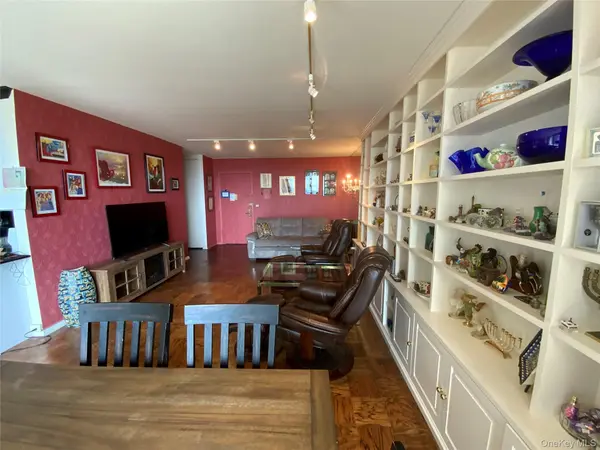 27010 Grand Central Pkwy #6A, Floral Park, NY 11005