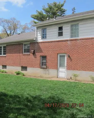 93 Woodview RD, West Hempstead, NY 11552