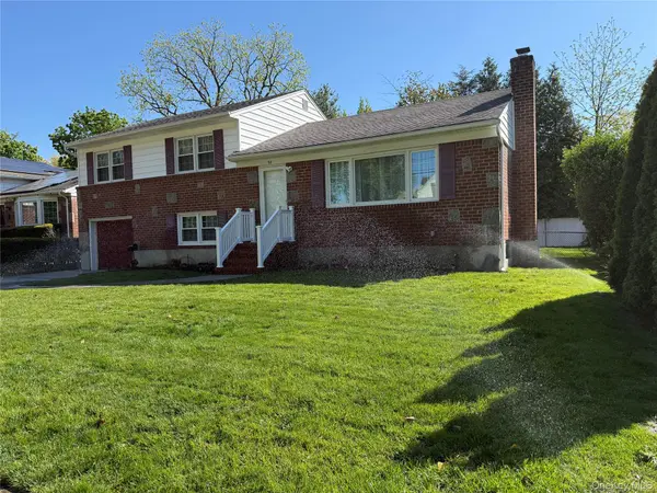 93 Woodview RD, West Hempstead, NY 11552