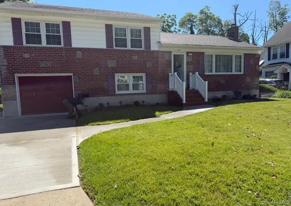 93 Woodview RD, West Hempstead, NY 11552