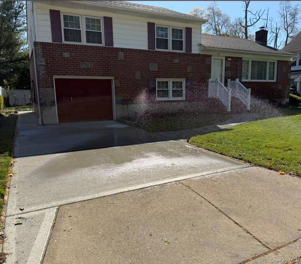 93 Woodview RD, West Hempstead, NY 11552