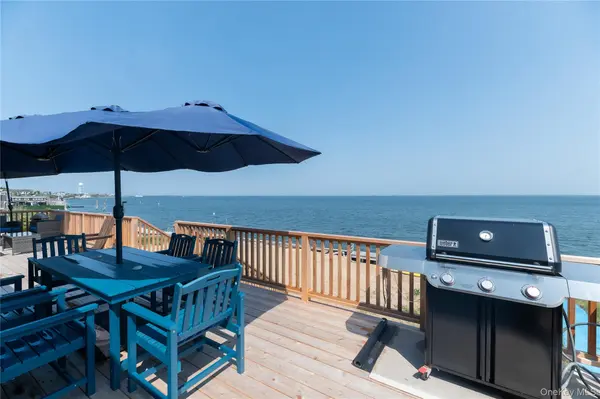 11 Bayview WALK, Ocean Bay Park, NY 11770