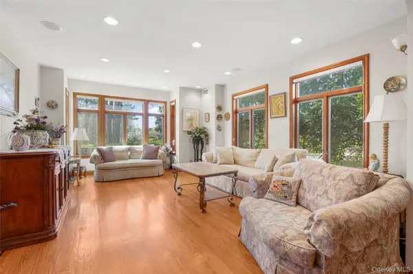 106 Carver TER, Yonkers, NY 10710
