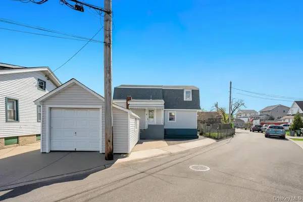64 West AVE, Lawrence, NY 11559