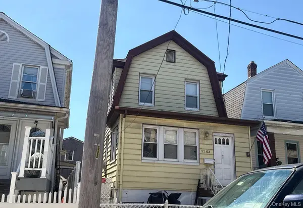 92-03 De Sota RD, Rockaway Beach, NY 11693