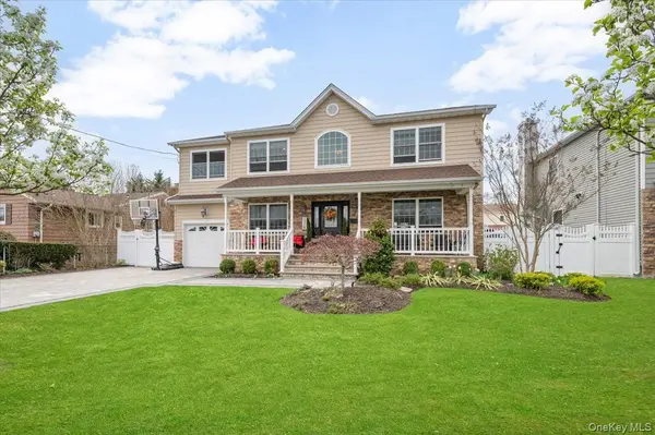 111 Charles ST #B, Massapequa, NY 11758
