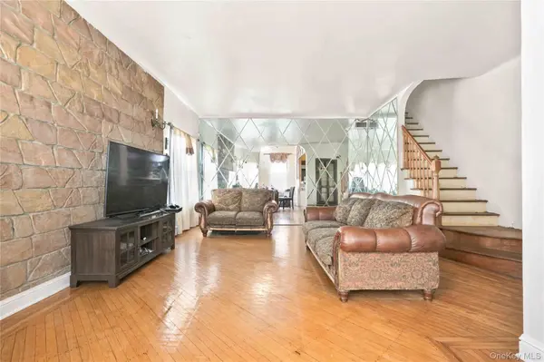 224 E 55th ST, Brooklyn, NY 11203