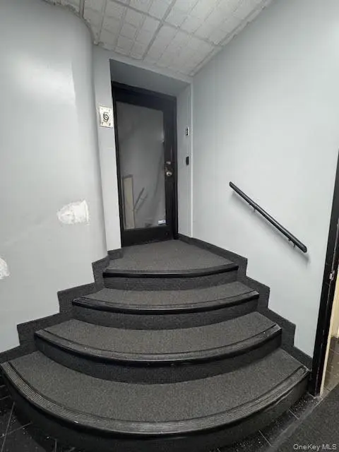 139 N Central AVE #5, Valley Stream, NY 11580