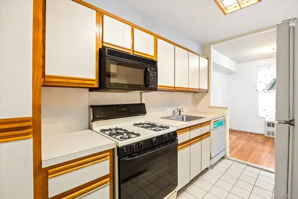 84-29 155th AVE #2B, Howard Beach, NY 11414
