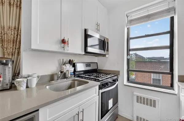 71-11 Yellowstone BLVD #4B, Forest Hills, NY 11375